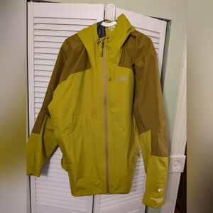 REI XL Goretex Jacket